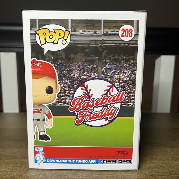 Funko POP! Freddy Funko, Baseball Freddy 208 - Picture 3 of 7